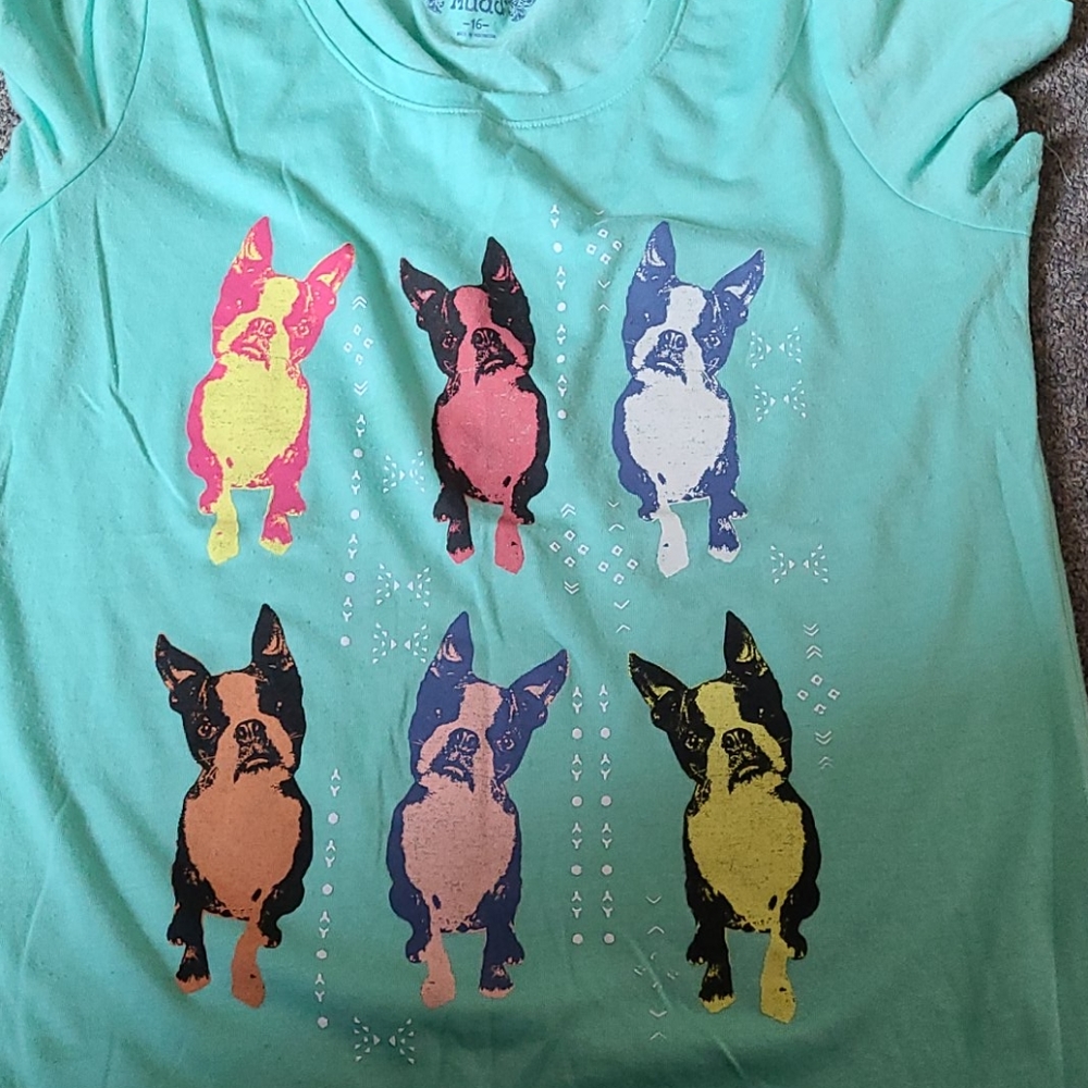 2 t shirts
